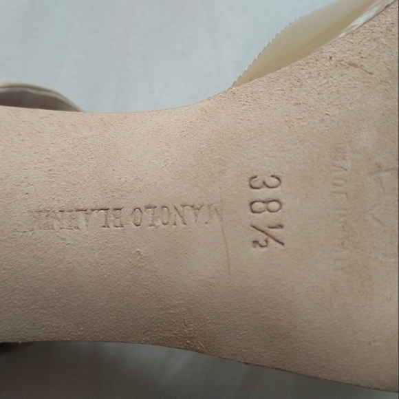 Manolo Blahnik Authentic Patent Pointed Beige-Yellow Heels Size 8-1/2 Womens - Picture 4 of 6